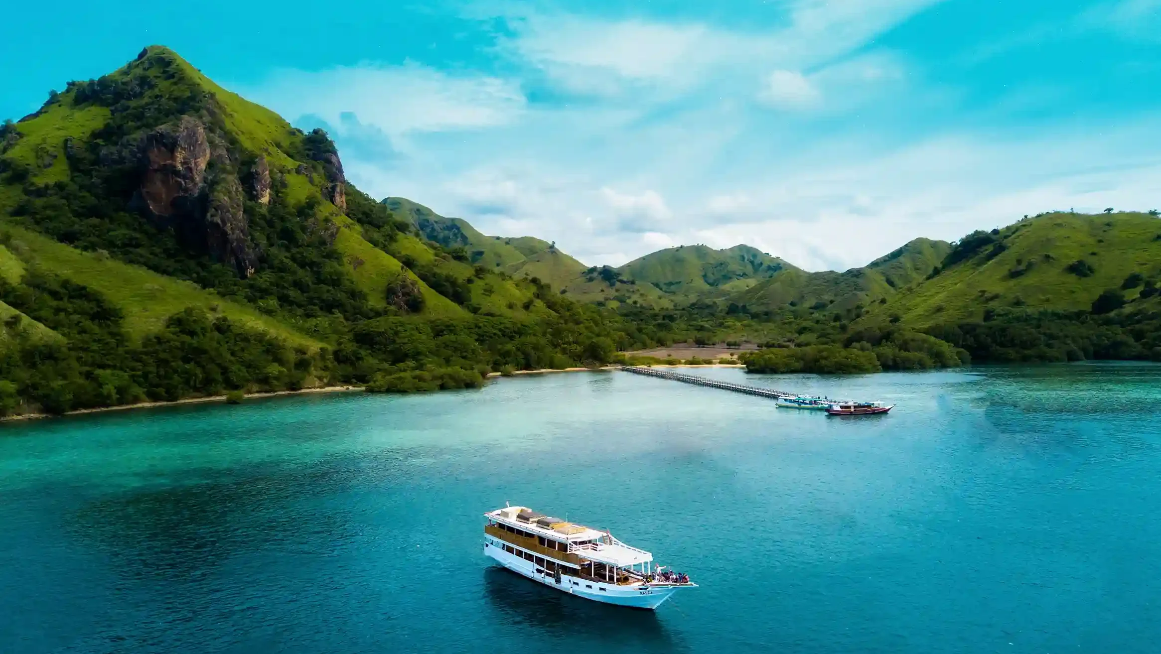 A sheltered anchorage at Manjarite Island in Komodo
